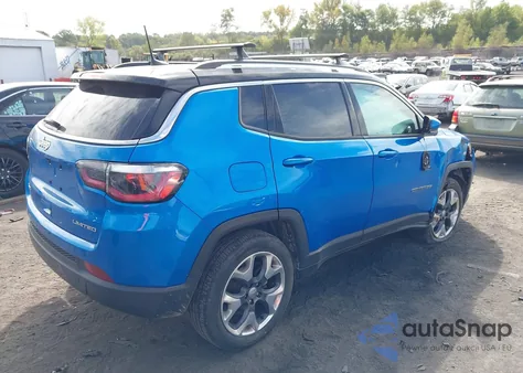 2017 Jeep Compass Limited 4X4 из США, поврежденный, VIN 3C4NJDCBXHT617122